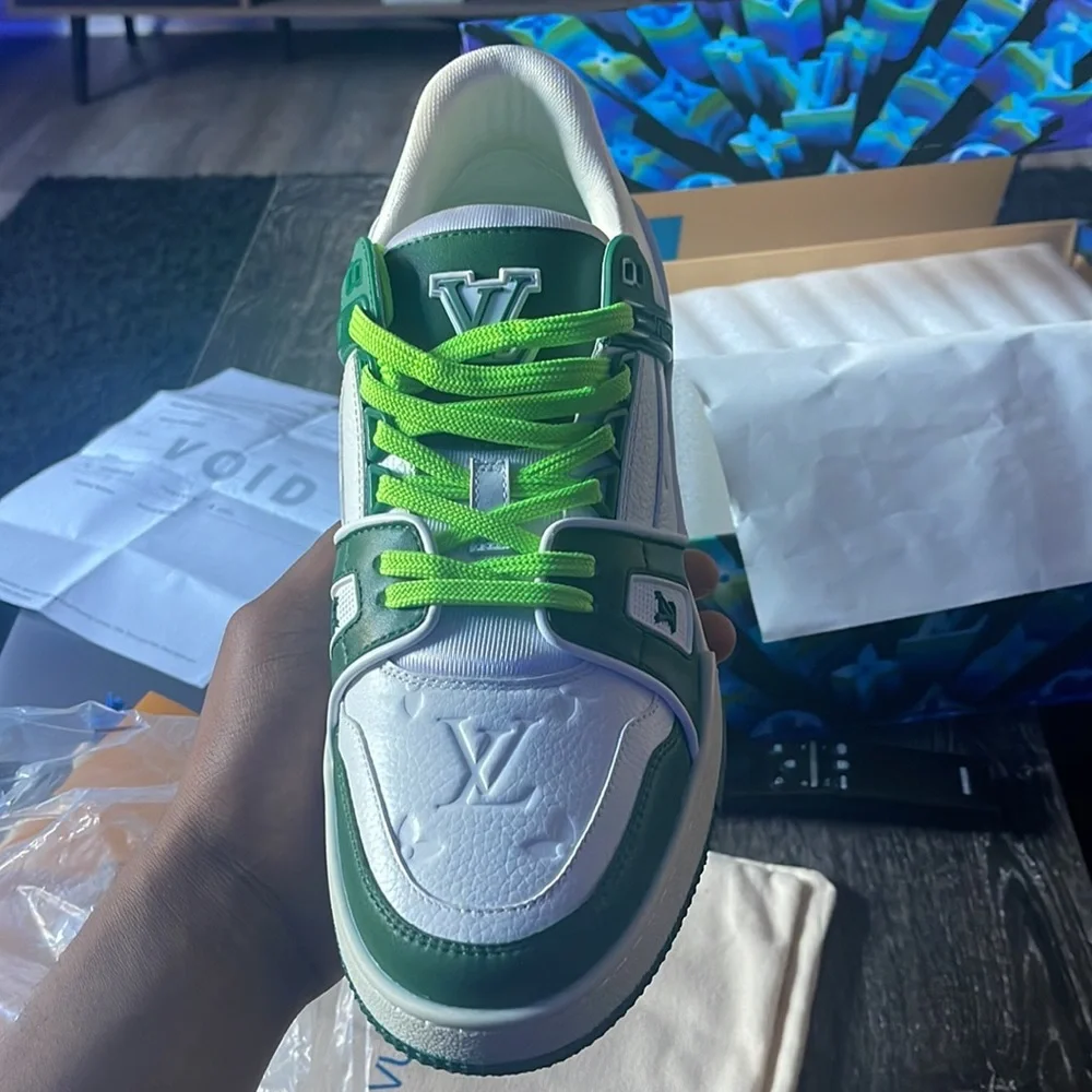 Brand new shoes Luis Vuitton - Picture 2 of 5